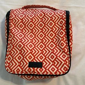 Jo&Jo hanging toiletry bag